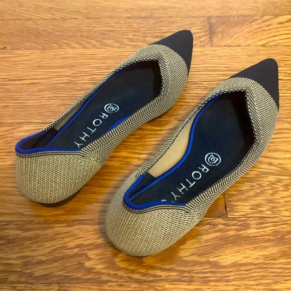 Rothy's Shoes - Retired Rothys Dune Captoe The Point Flats Size 7
